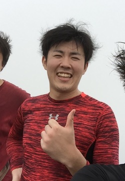 山本 輝 B4